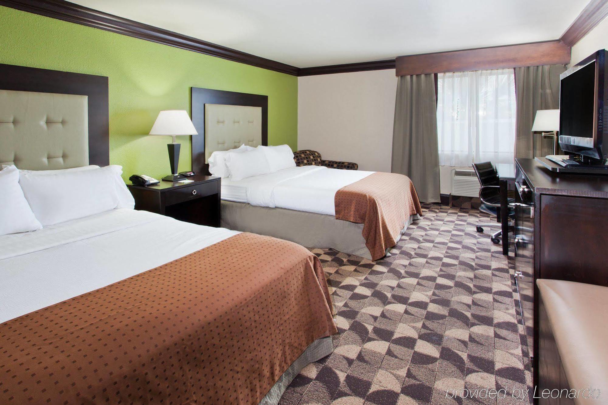 Delta Hotels By Marriott Columbia Northeast Экстерьер фото